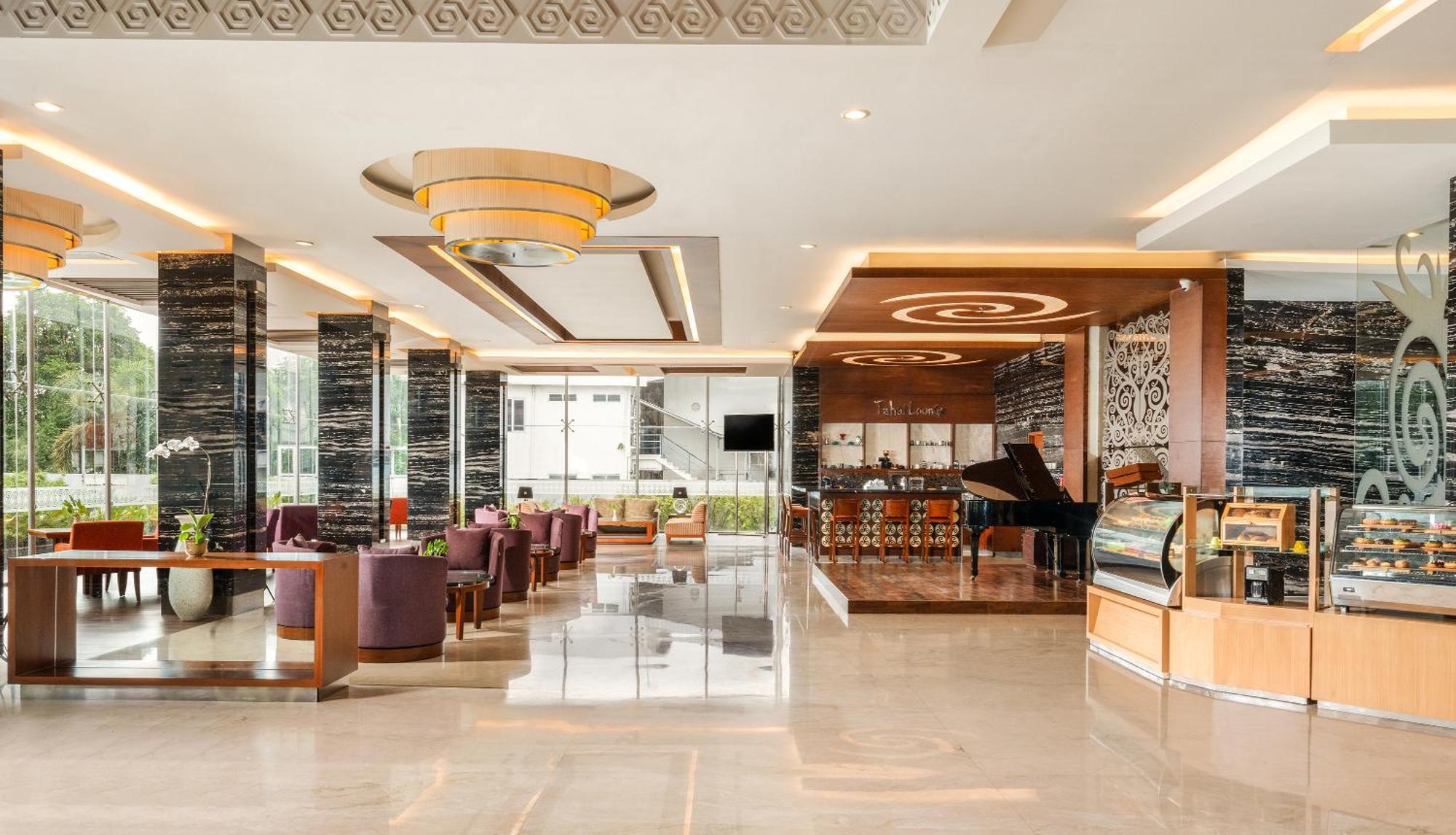 Swiss-Belhotel Danum Palangkaraya Exterior foto