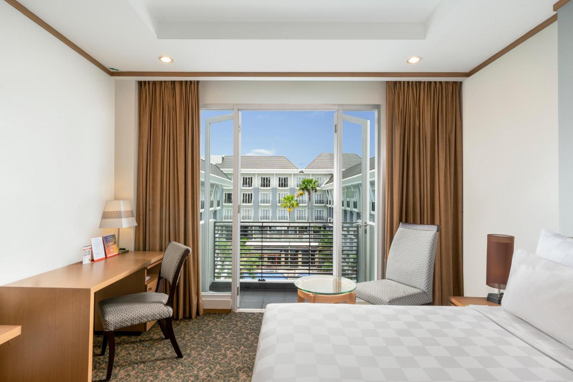 Swiss-Belhotel Danum Palangkaraya Exterior foto