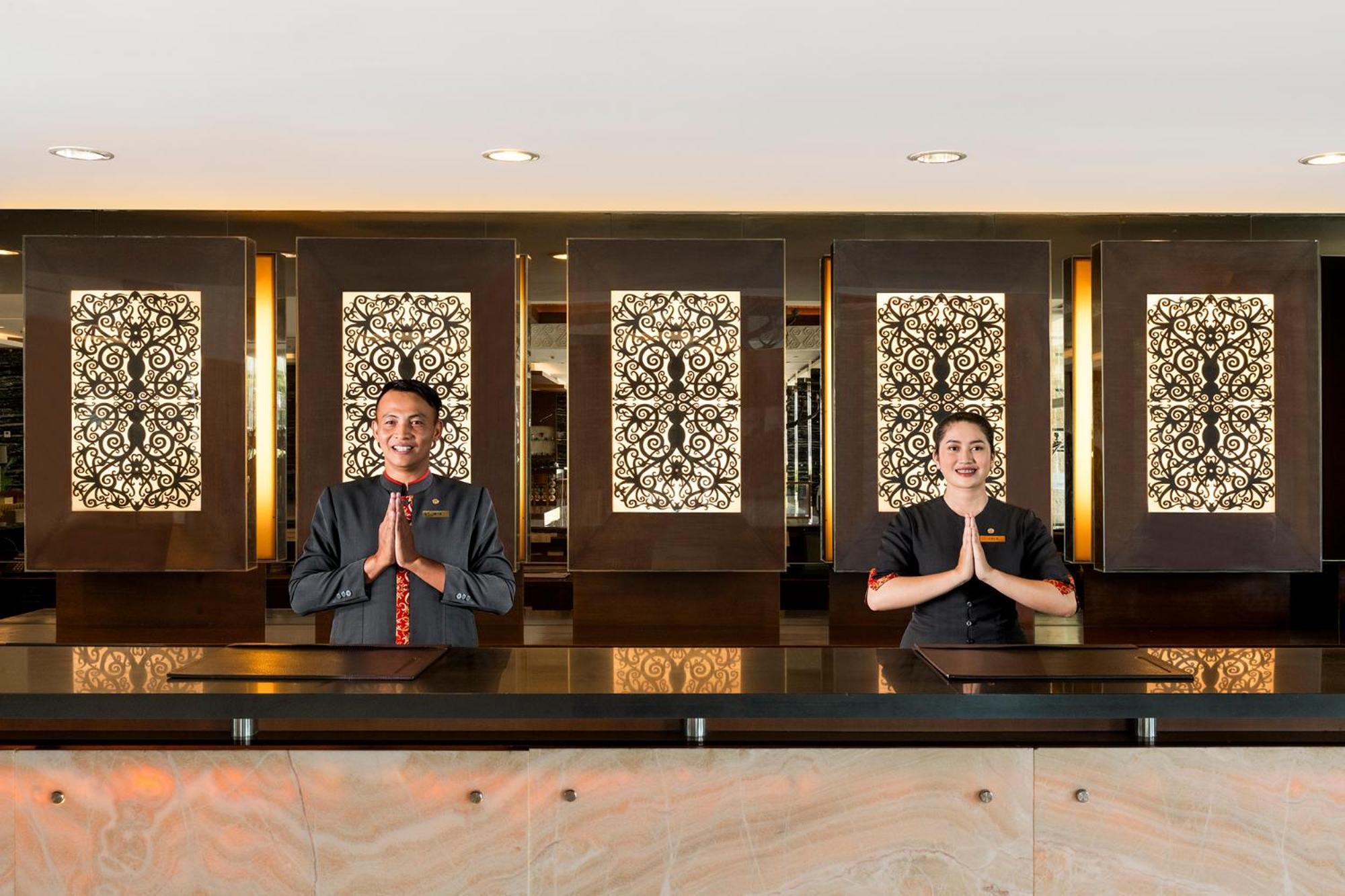 Swiss-Belhotel Danum Palangkaraya Exterior foto