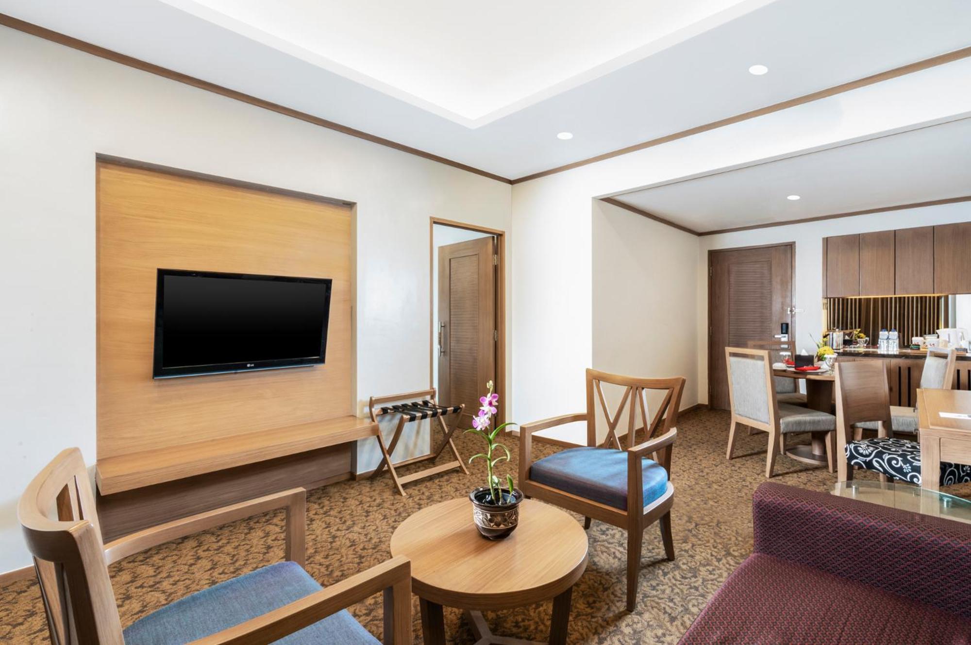Swiss-Belhotel Danum Palangkaraya Exterior foto