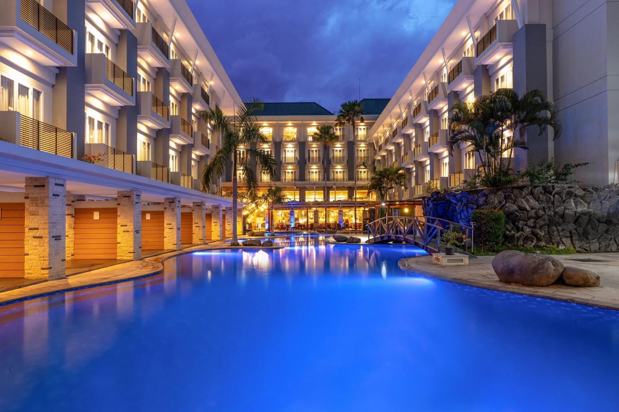 Swiss-Belhotel Danum Palangkaraya Exterior foto
