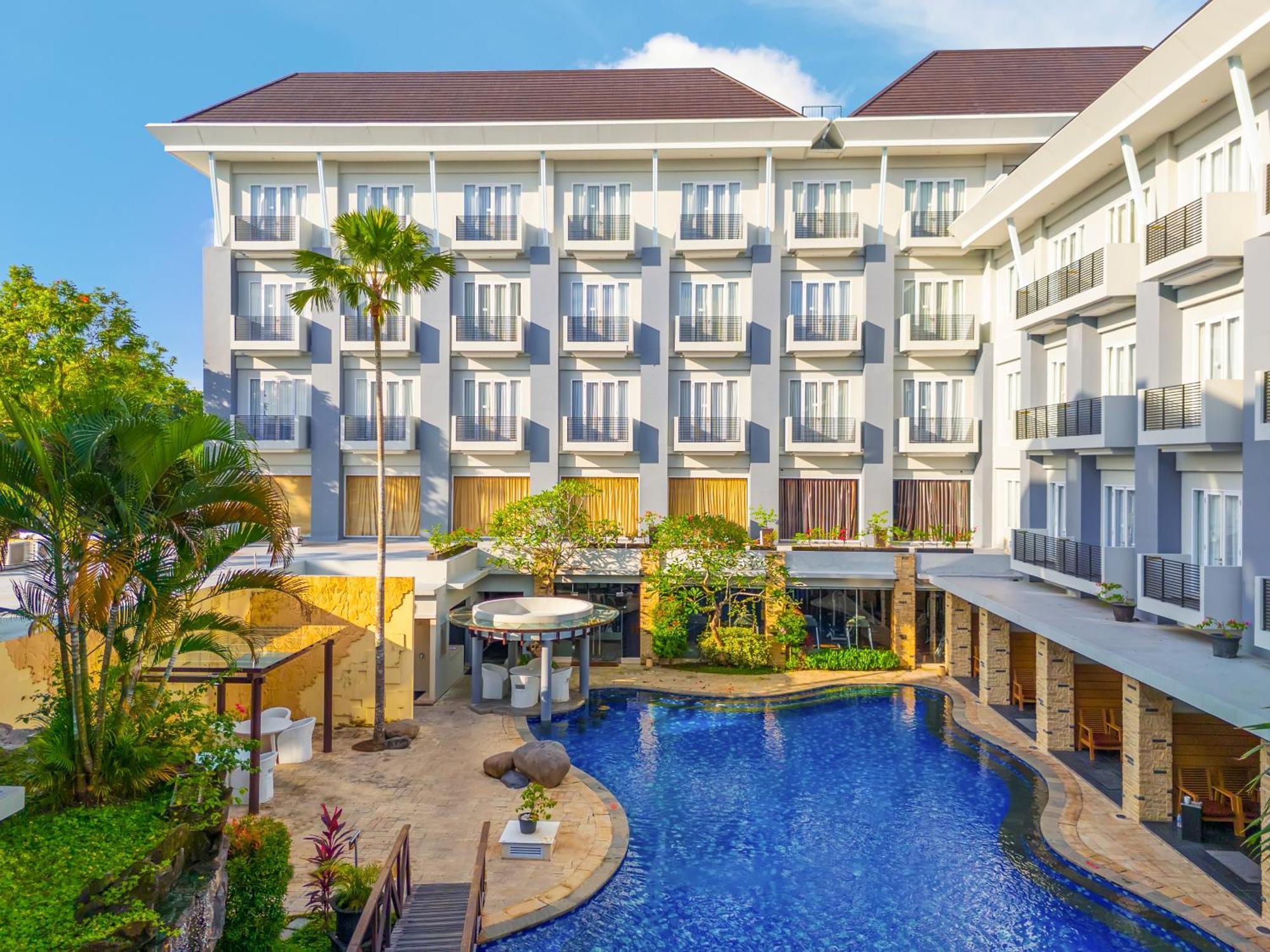 Swiss-Belhotel Danum Palangkaraya Exterior foto